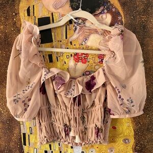 Elegant Floral Blouse with Ruffle Detail